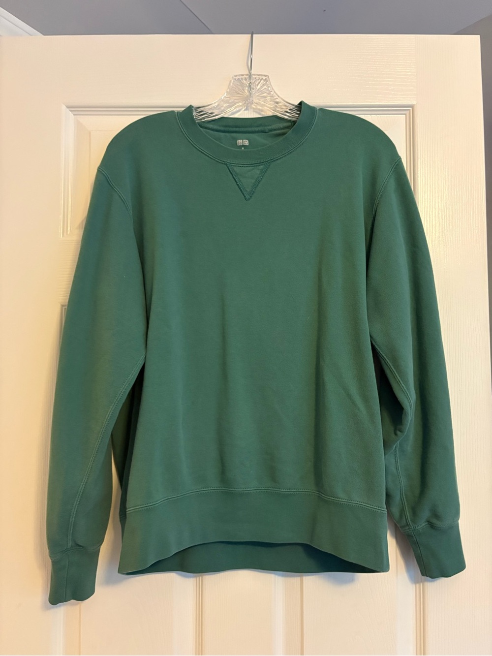 UNIQLO Crewneck Sweatshirt - Green